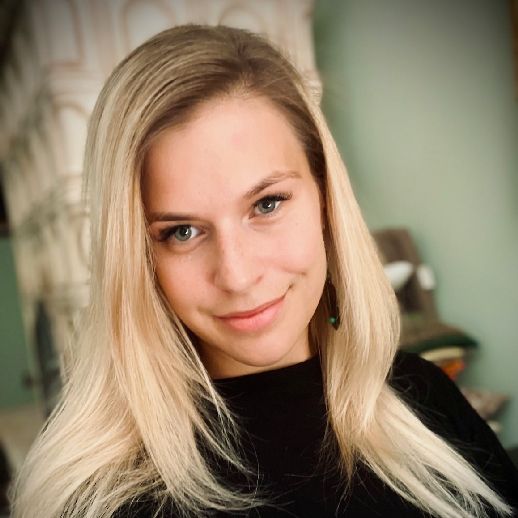 Dr. Lakatos Donatella Dr. Lakatos Donatella